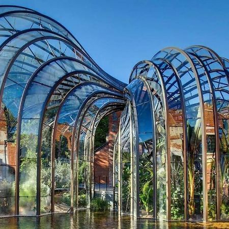 City Centre Riverside Apartment Winchester Bagian luar foto
